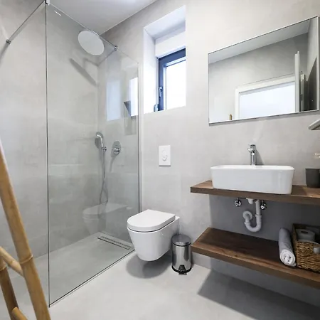 Elegant With Jacuzzi In Suko An Villa
